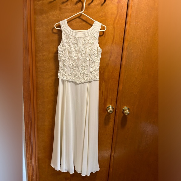 STUNNING Jessica McClintock Bridal Gown - Never Worn! Size 4. - Picture 1 of 5